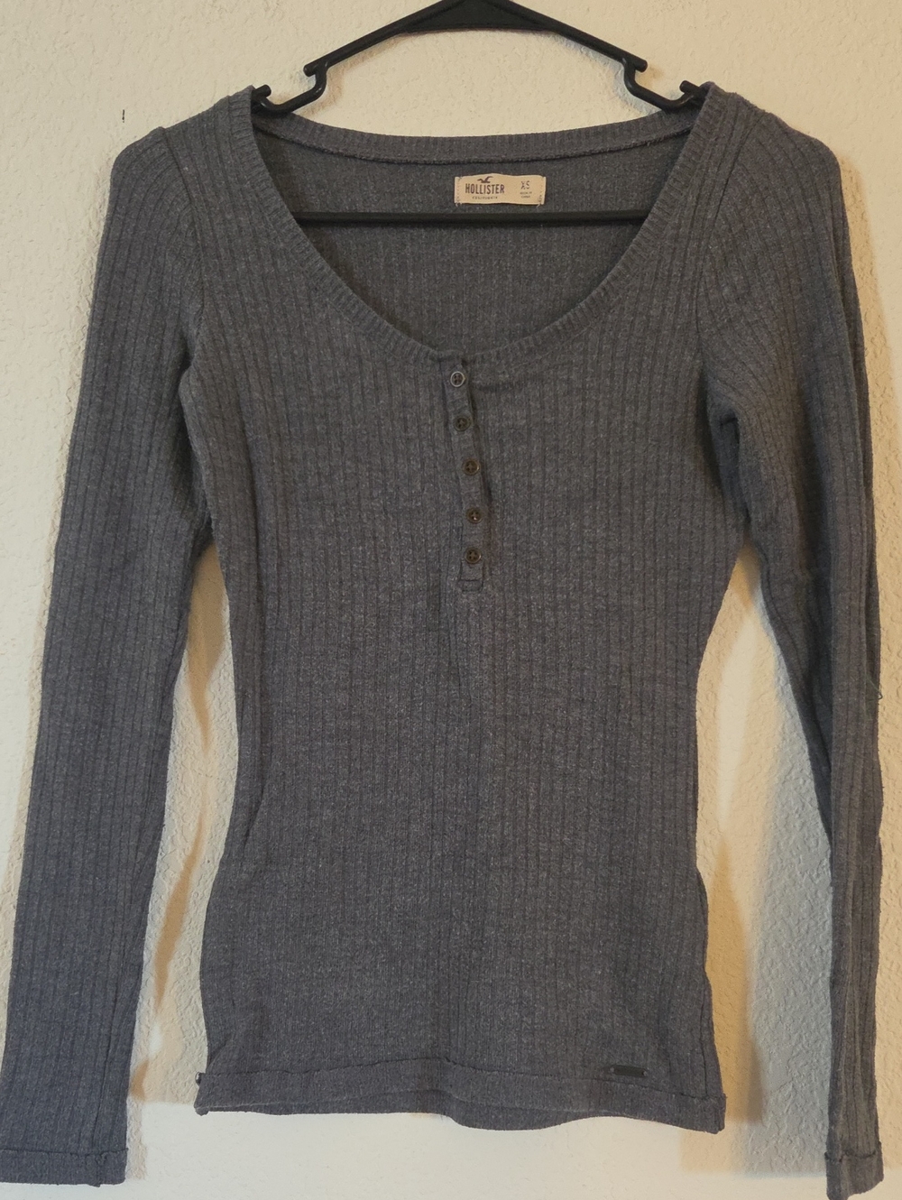 Hollister Women's Dark Gray Ribbed Henley Long Sleeve Tee